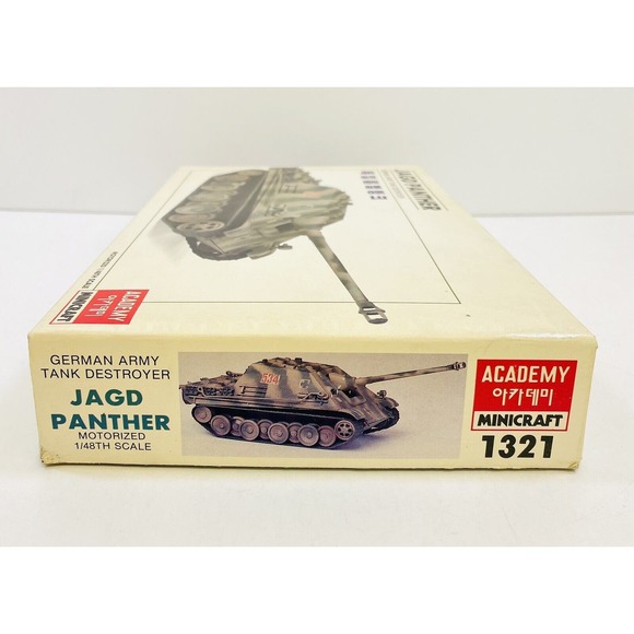 Academy Minicraft JAGD Panther Motorized 1/48 Plastic Model Kit 1321 New OB - Picture 9 of 9